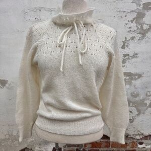 1960s Soft Sweater by Mantessa Jr. Size L